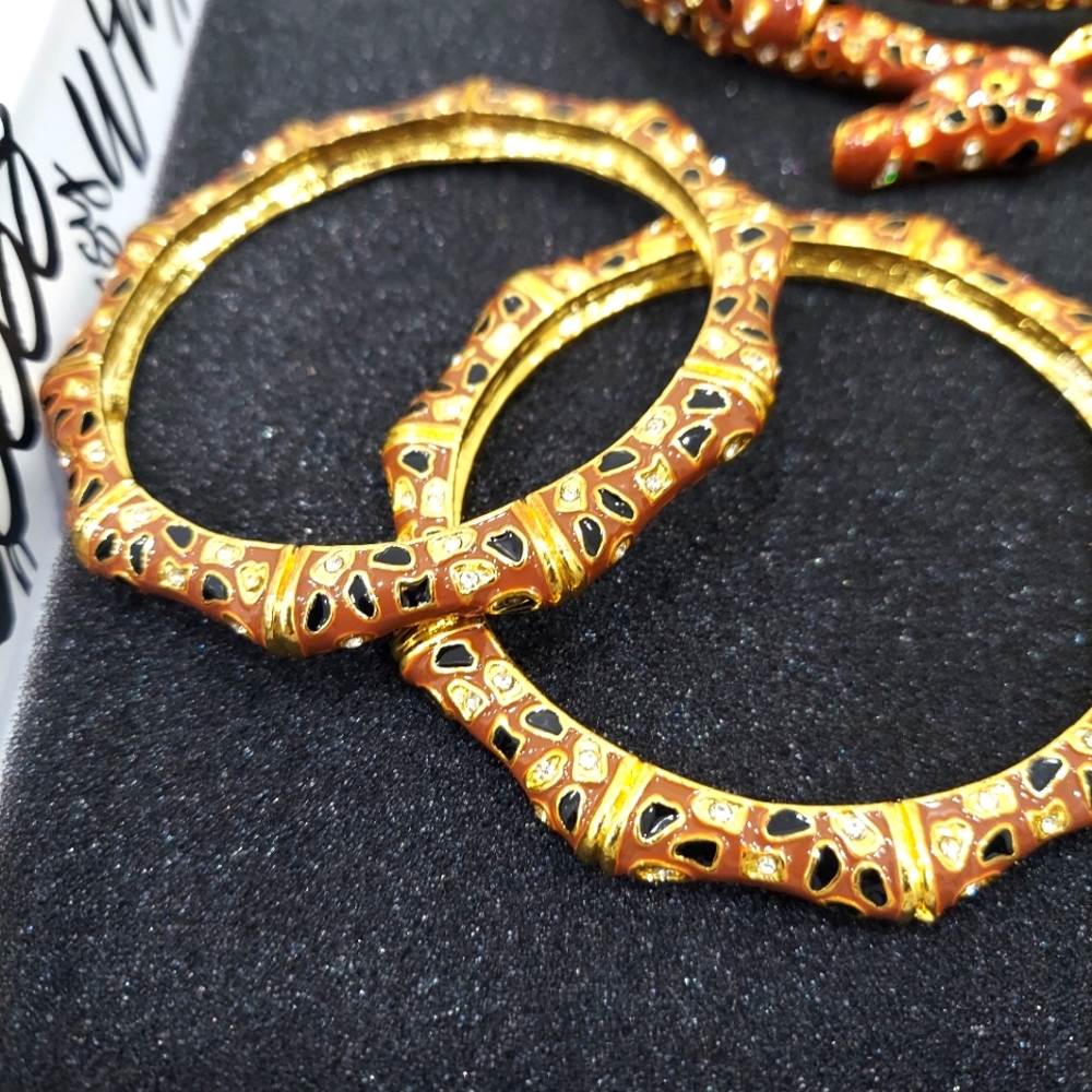 Sassy Jones Crystal Girraffe Bangles